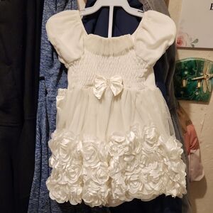 Elegant White Dress with Floral Accents